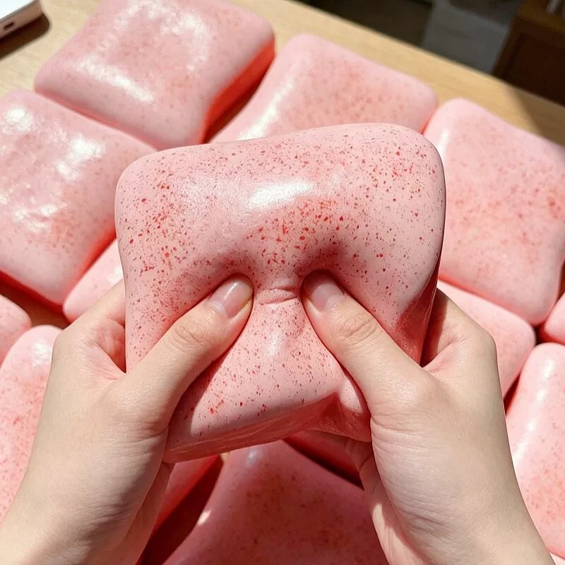 Slow Rising Squishy Square Toa - Home Office Simulator 评论和价格